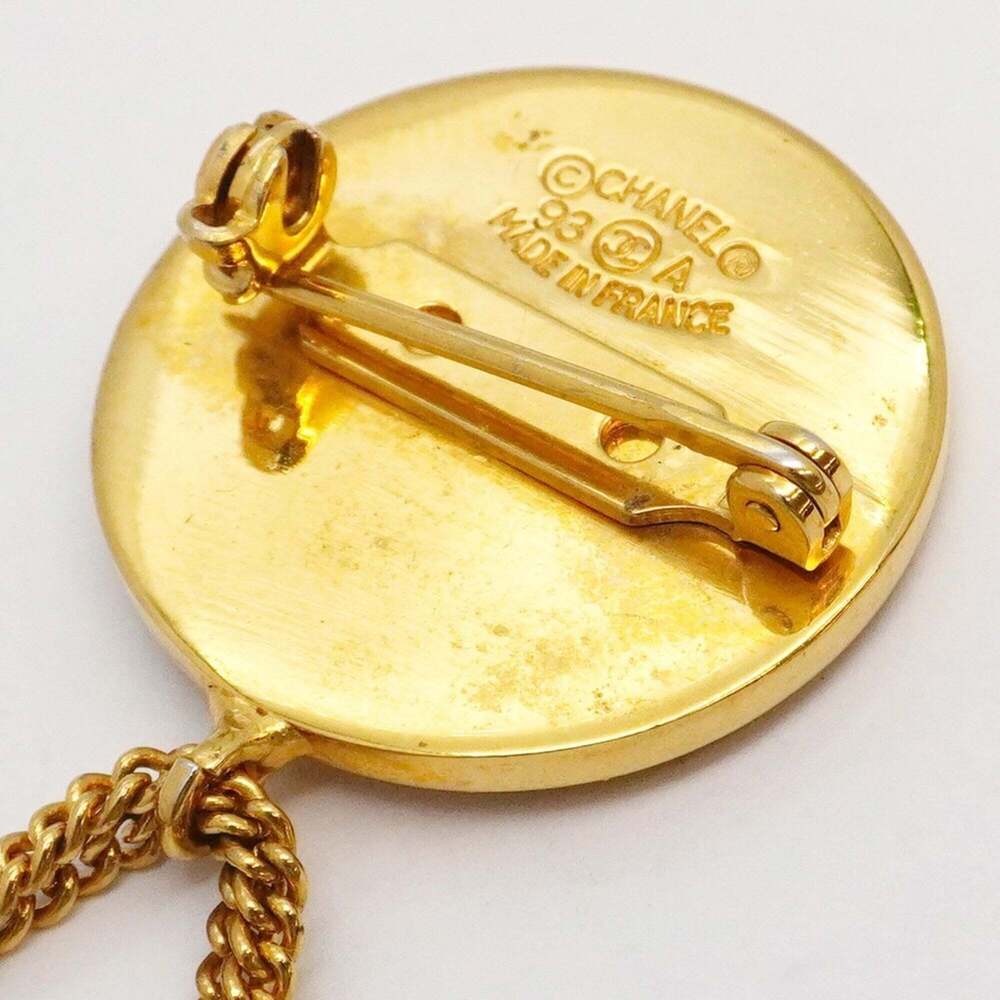 CHANEL Gold Logo Brooch - Picture 7 of 9
